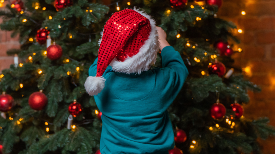 Wie du deinem Kind hilfst, Stress in der Weihnachtszeit zu bewältigen (und dir selbst auch)