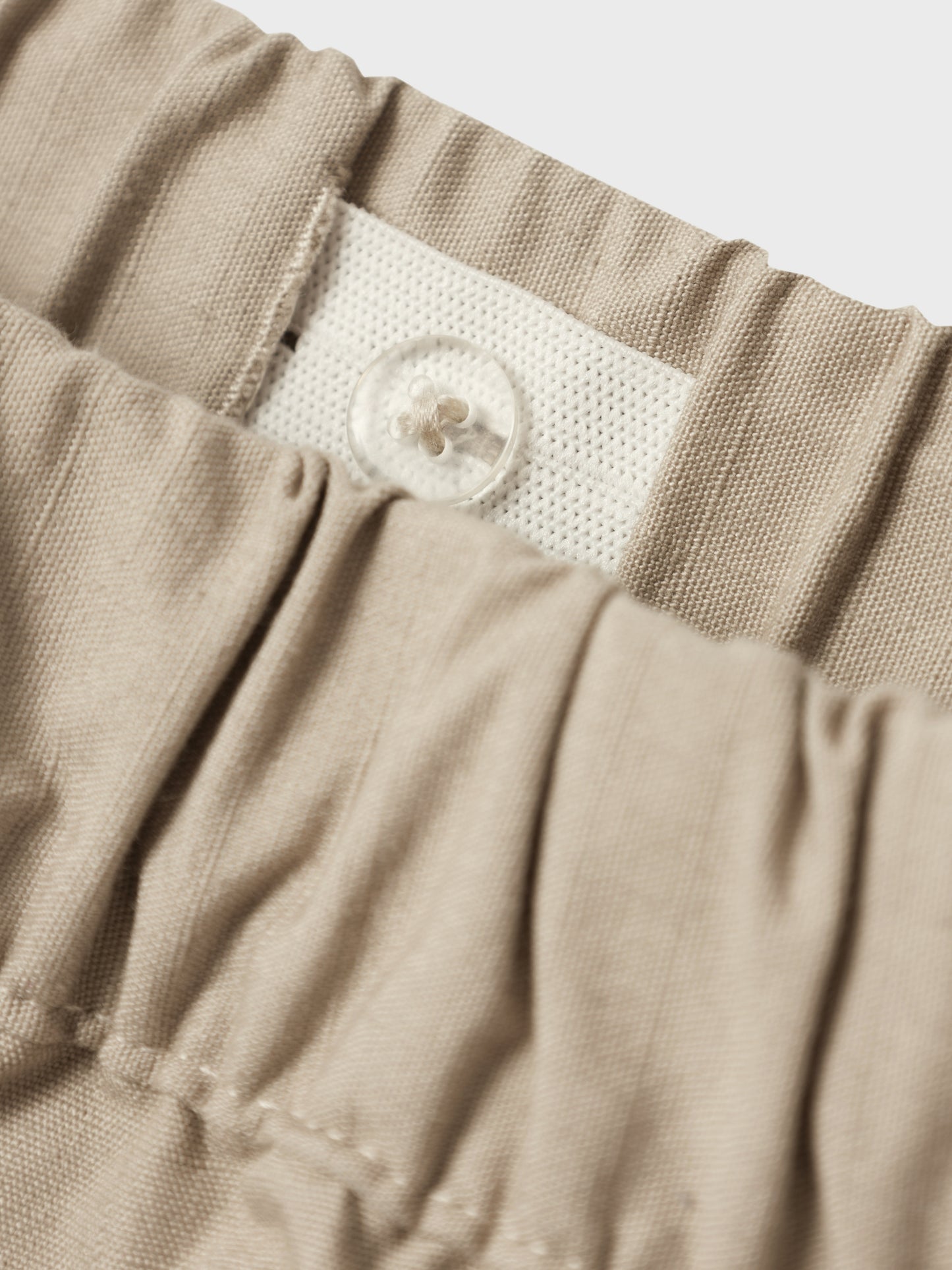 name it | Hose | beige