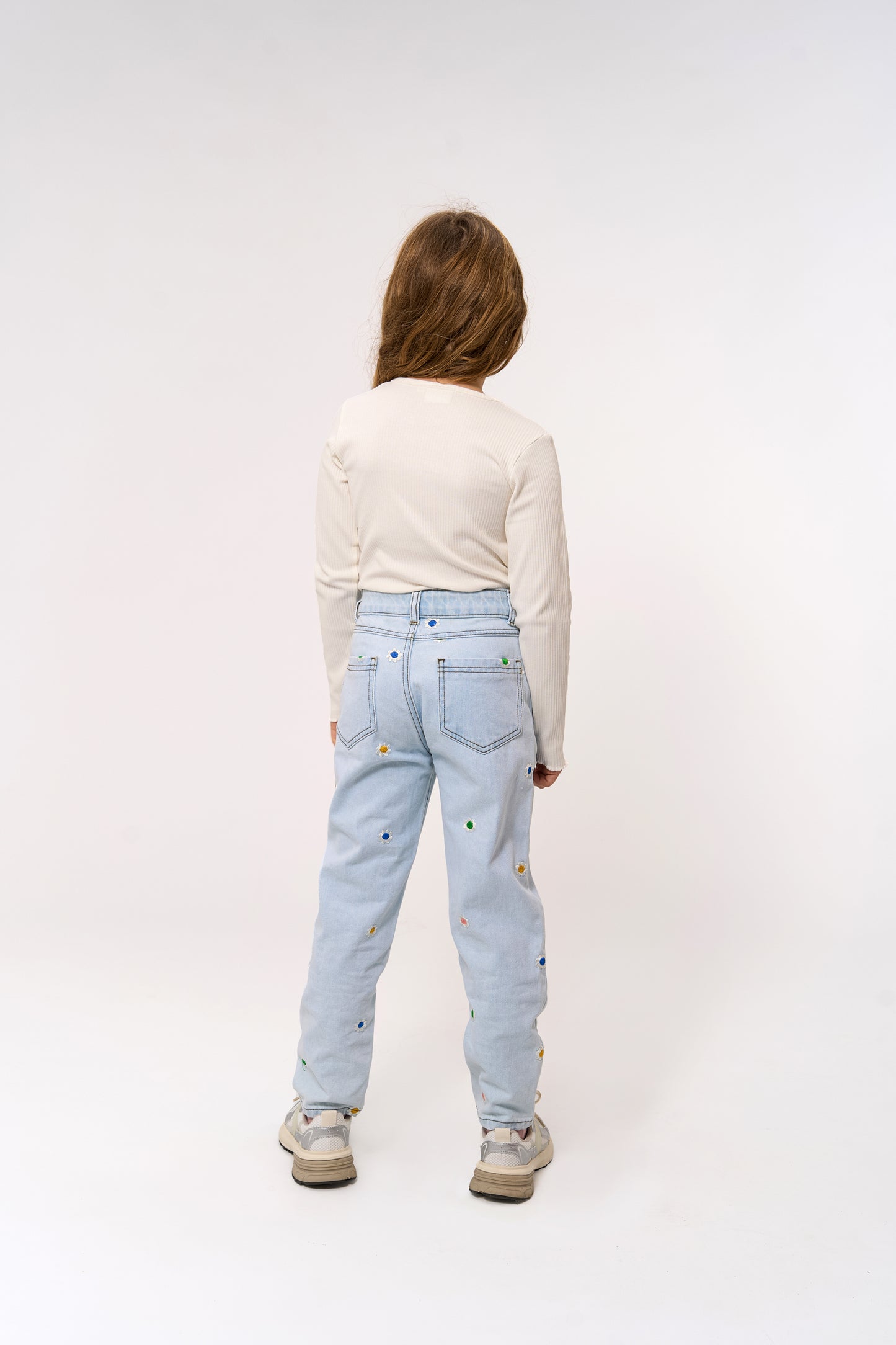 The New | Mom Fit Jeans | Light Blue Denim EMB